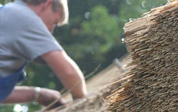 professional Rhos Y Meirch thatchers